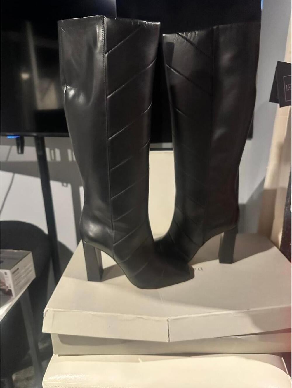 Dee Ocleppo Knee High Leather Boots Black Quilted Riding Boot EU 41 US 10 NIB - Picture 2 of 8